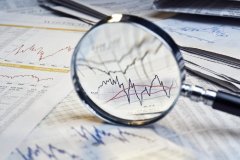 贵金属交易入门：从基础知识到平台选择的关键考量